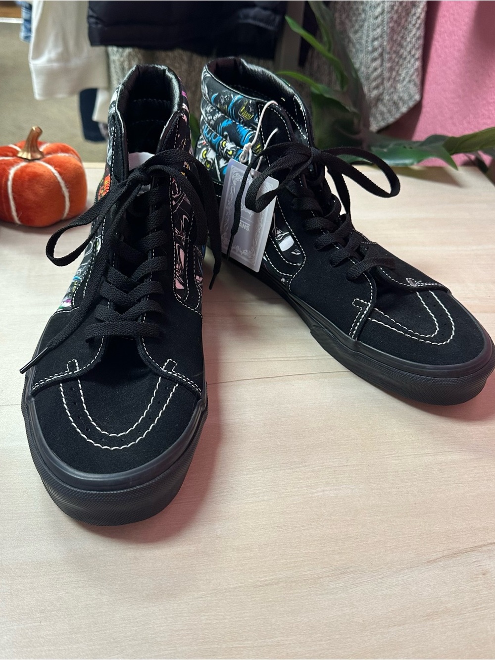 Vans X Disney high top Villians tennis shoes NWT